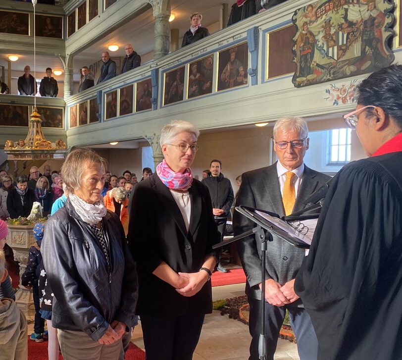 Begrüßung unserer neuen Kindergartenleiterin Christine Ulbrich zum Erntedank-Gottesdienst am 6.10.2024